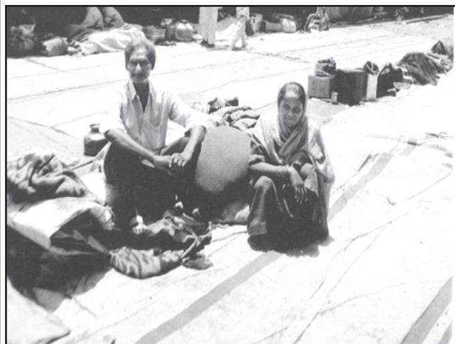 एक गृहविहीन दंपति
