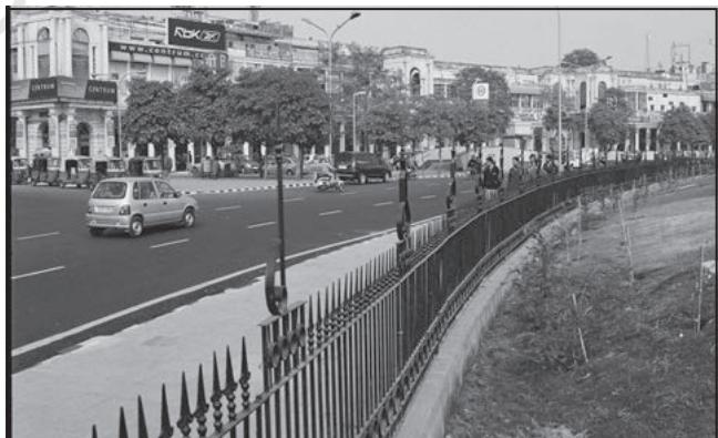 Fig. 2.4 : A view of the modern city