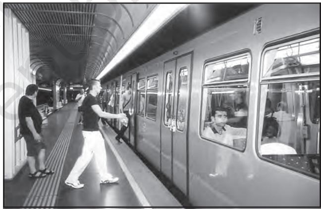 चित्र 7.4 : वियना में ट्यूब रेल
