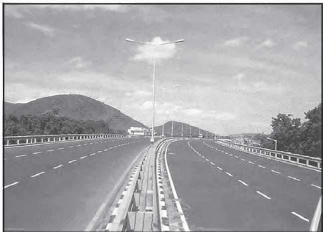 चित्र 7.3 : भारत : धर्मावर्म टूनी राष्ट्रीय महामार्ग