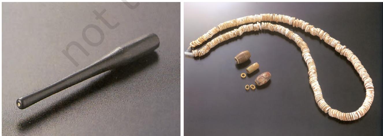 Fig. 1.13 A tool and beads