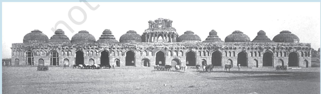 Fig. 7.17 “Elephant stables” located close to the Lotus Mahal