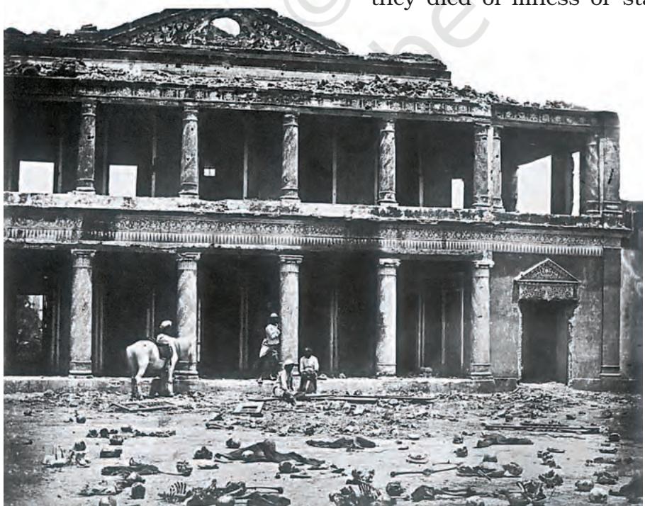 Fig. 10.9
Secundrah Bagh, Lucknow,
photograph by Felice Beato,
1858