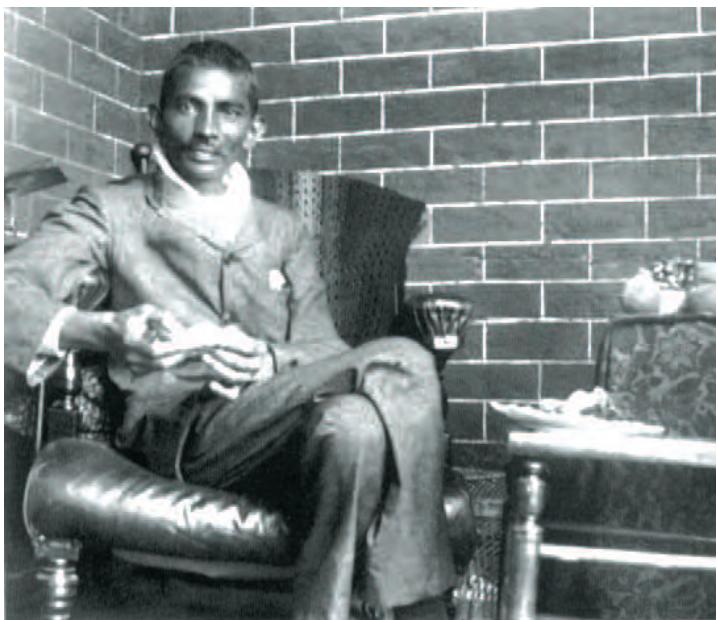 Fig. 11.2
Mahatma Gandhi in Johannesburg,
South Africa, February 1908