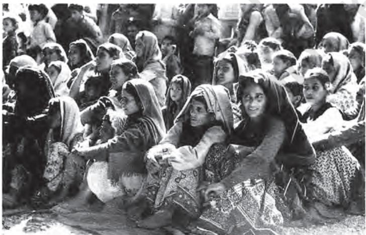 सकलाना में विश्व पर्यावरण दिवस पर एकत्र हुए चिपको आंदोलनकारी, 1986